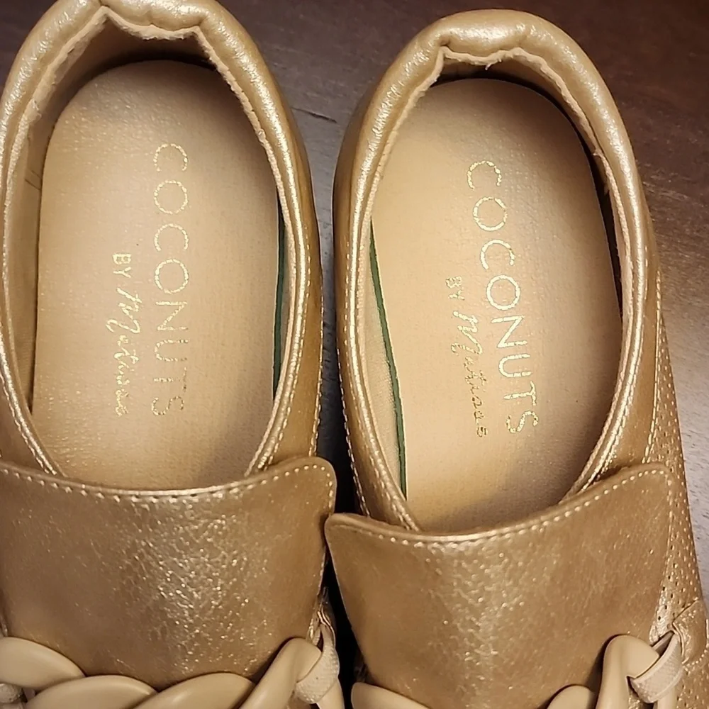 Coconut by Matisse Gold Bess Platform Loafer sz 9